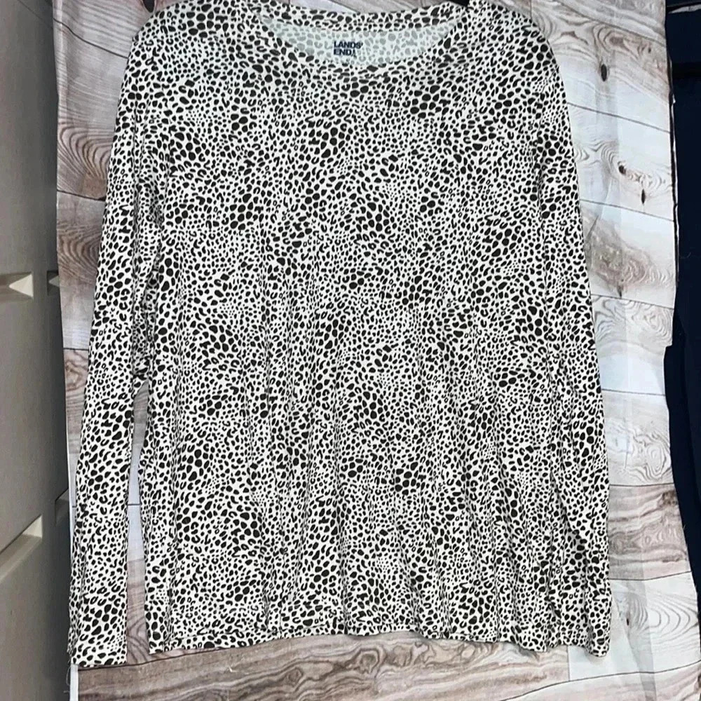 LAND’S END top